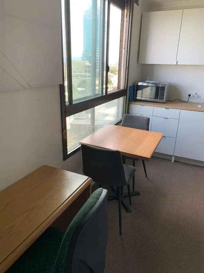 Amazing Heart Of Surfers Paradise Daire Gold Coast Avustralya